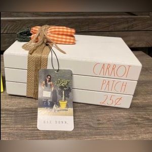 Rae Dunn CARROT PATCH Book Stack Decor 🇺🇸
